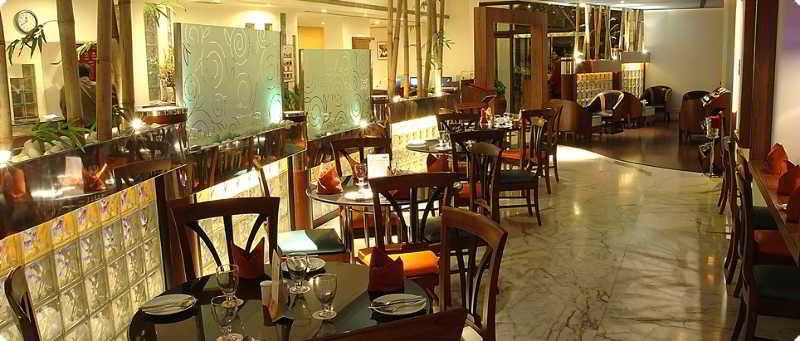 Ramee California Hotel Μανάμα Εξωτερικό φωτογραφία