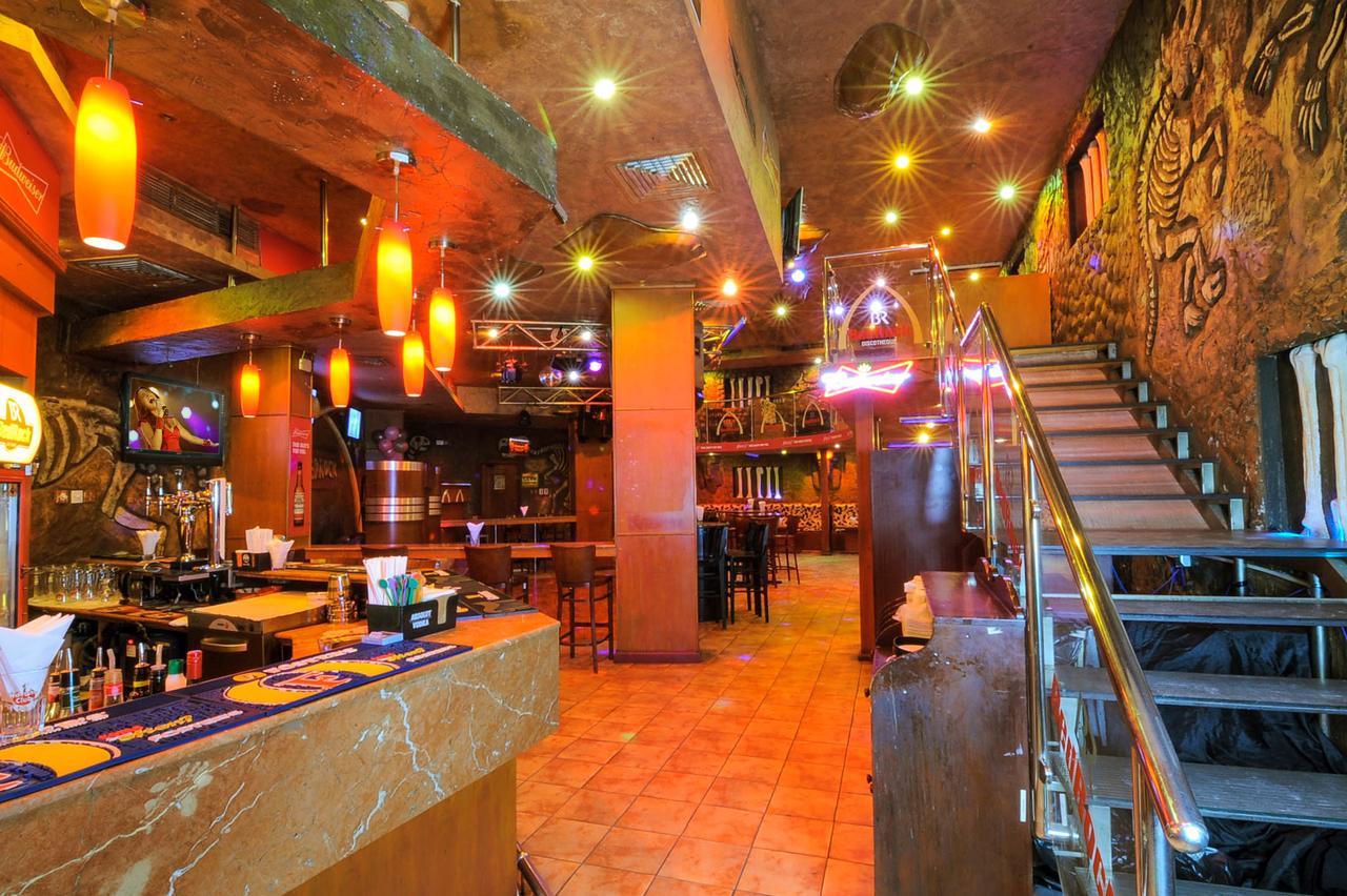 Ramee California Hotel Μανάμα Εξωτερικό φωτογραφία