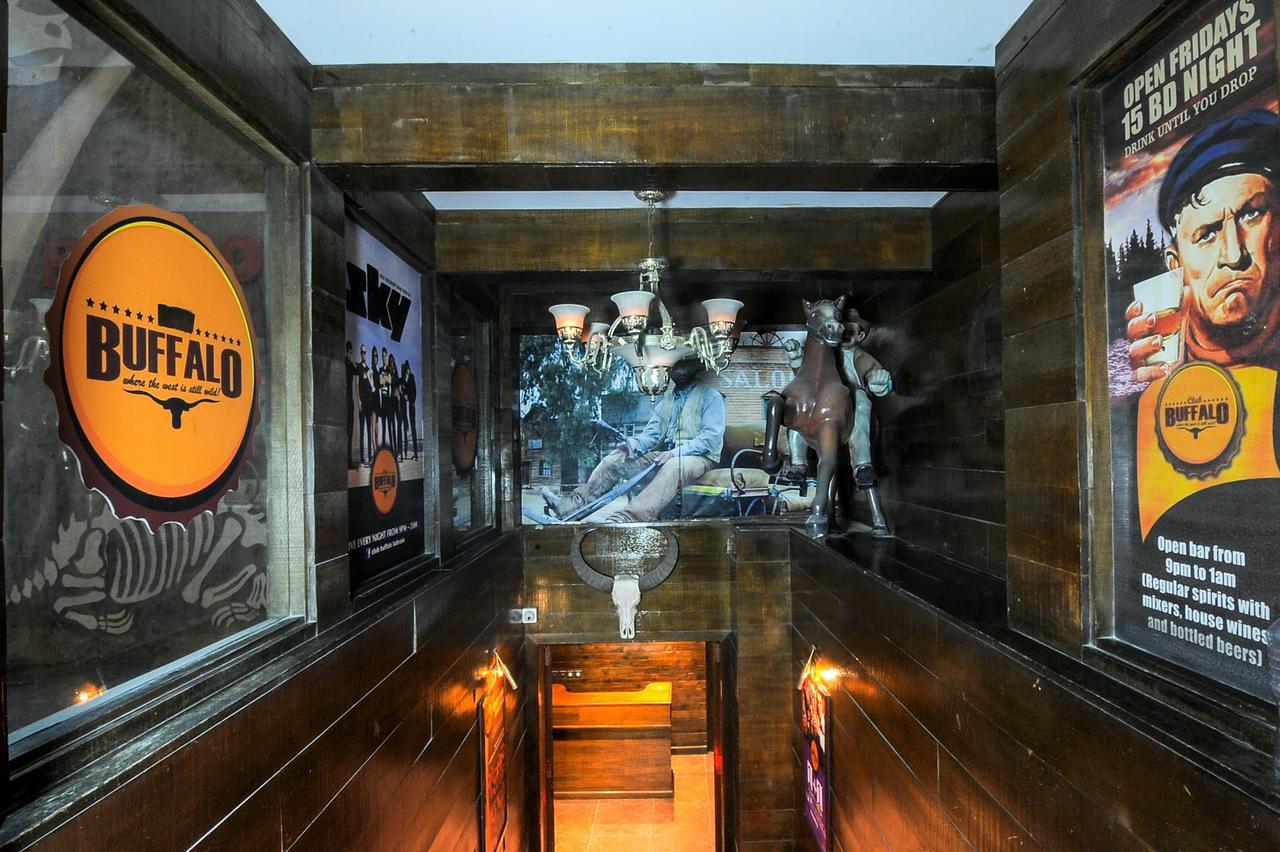 Ramee California Hotel Μανάμα Εξωτερικό φωτογραφία