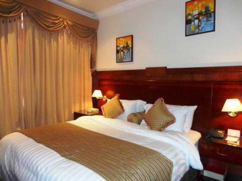 Ramee California Hotel Μανάμα Εξωτερικό φωτογραφία